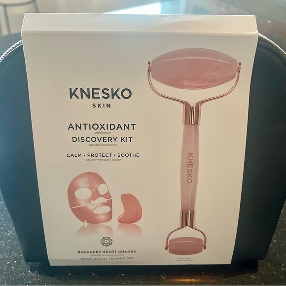 NWT Knesko Skin
Rose Quartz Antioxidant Kit - Picture 5 of 6